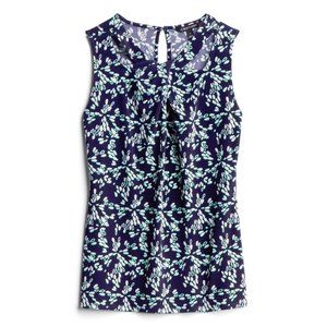 41 Hawthorn Jaslinda Twist Neckline Knit Top